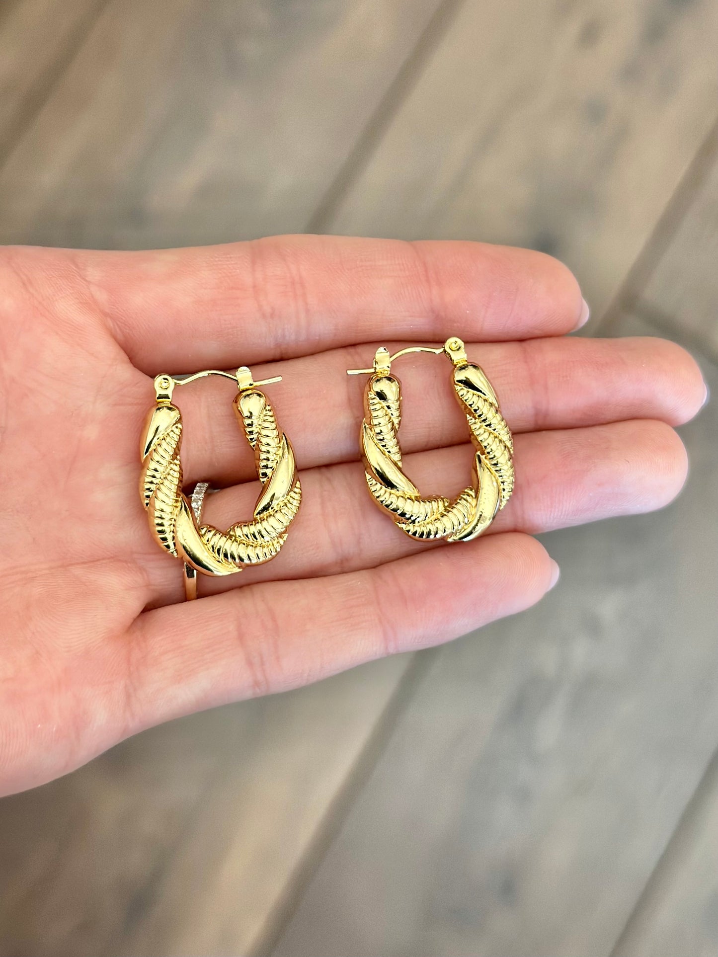 Azalea Hoops