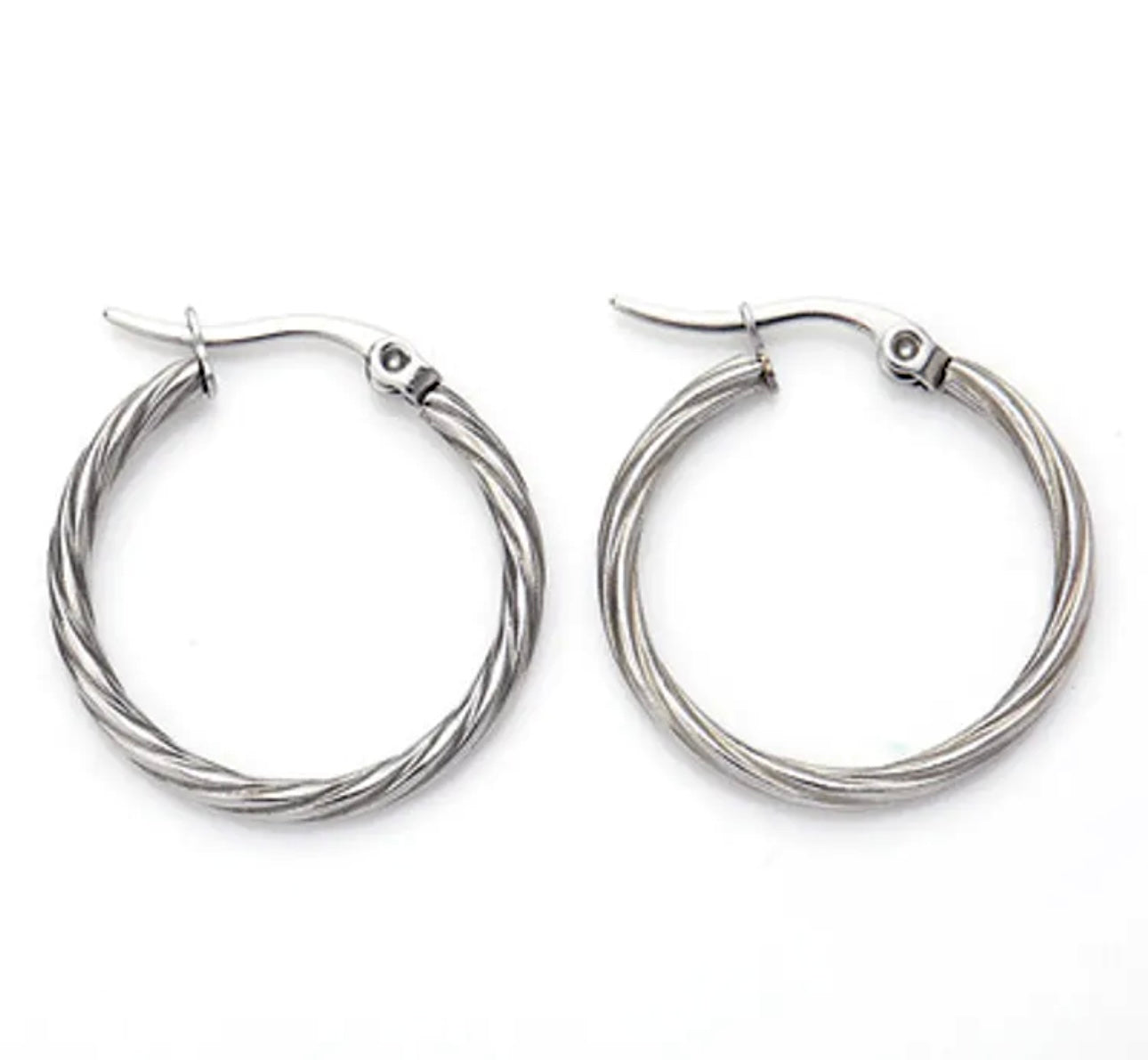 Julia Hoops