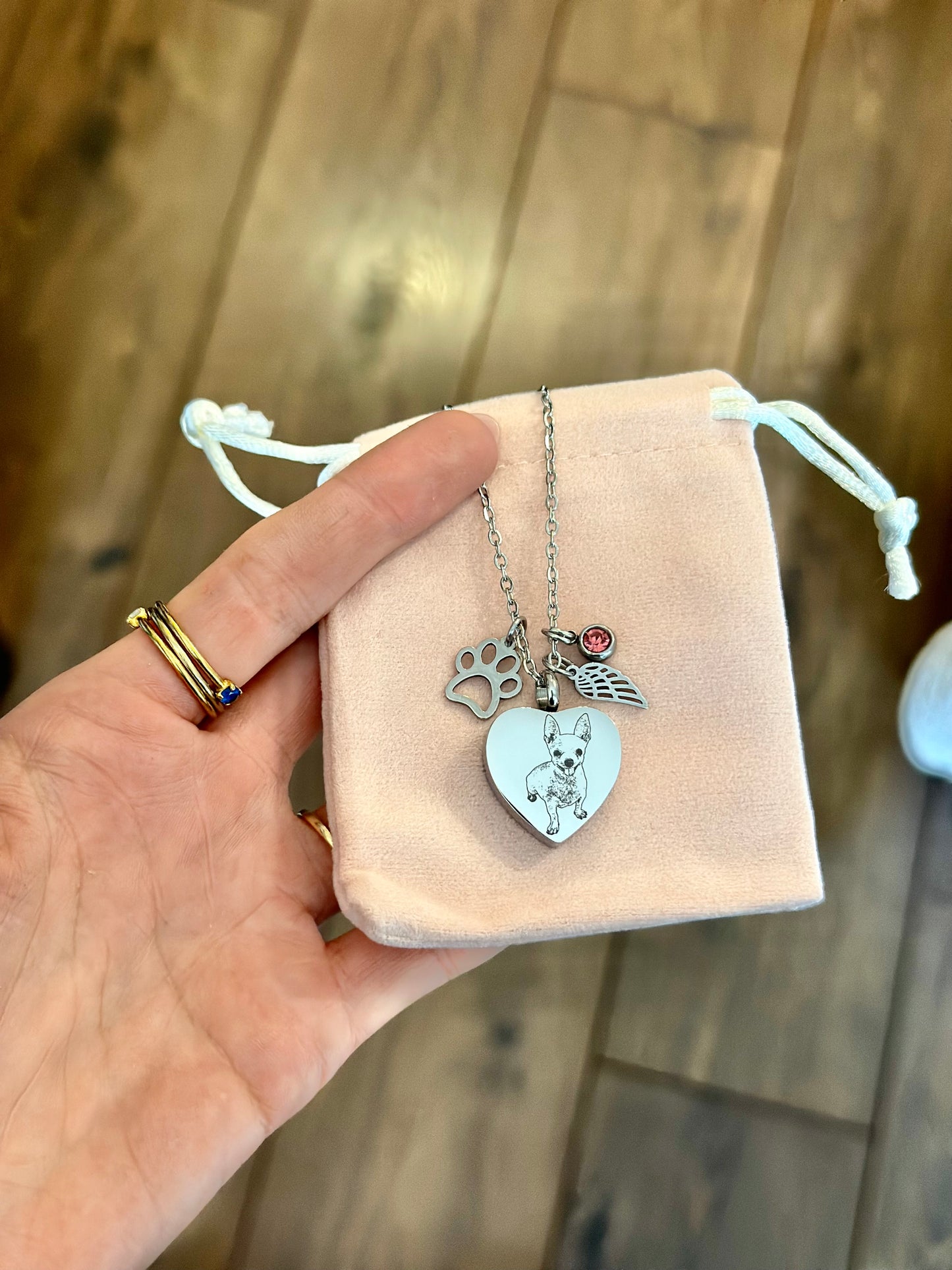 PLAQUITA GRANDE URNA DE CORAZÓN (PARA CENIZAS)