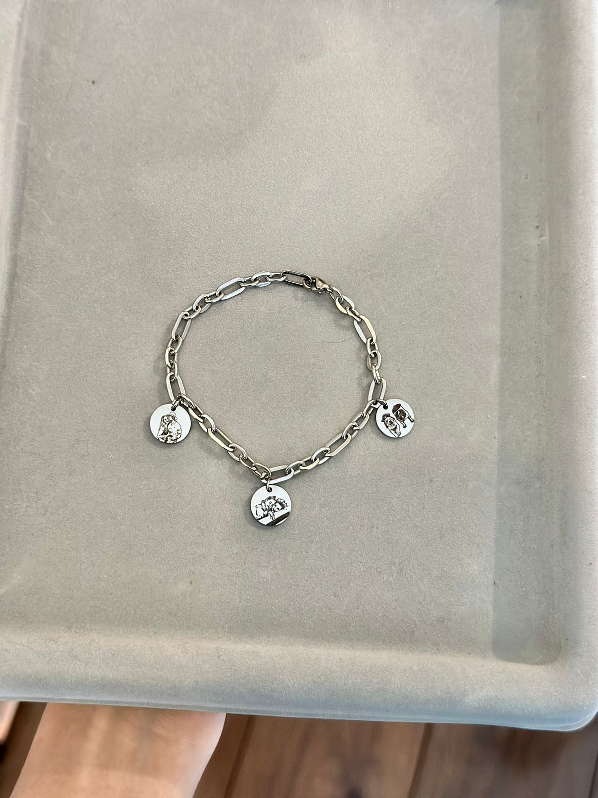 PLAQUITA CIRCULAR CHICA BRILLANTE
