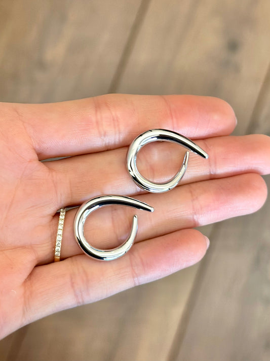 Curly earrings