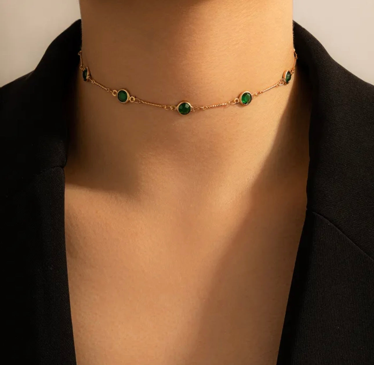 Green choker